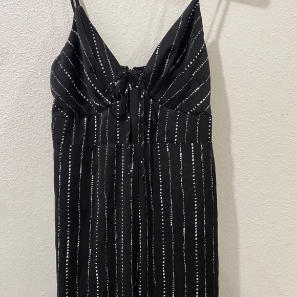 Papaya black with white stripe spaghetti, strapped romper size large - Picture 3 of 8